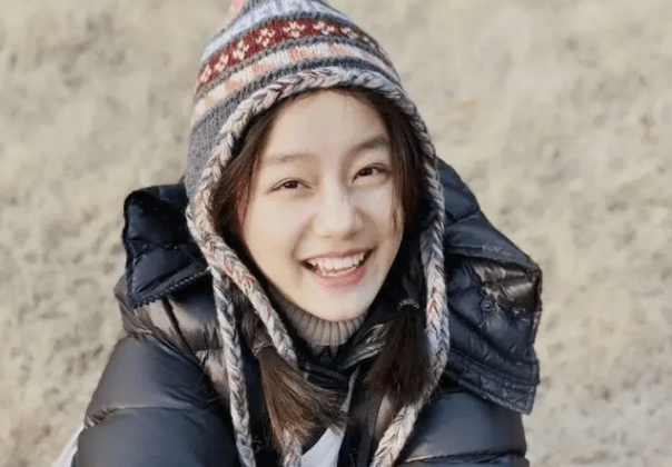 怎么开通皇冠信用网口_48岁赵薇“女儿”被全网“禁止整容”怎么开通皇冠信用网口，如今17岁变化太大，不敢认