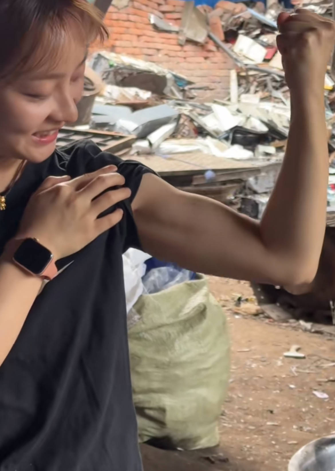 皇冠登3代理申请_成都99年女医生晚上搞副业“收破烂”：在废品站挣得比医院多皇冠登3代理申请，不是起号只是记录日常