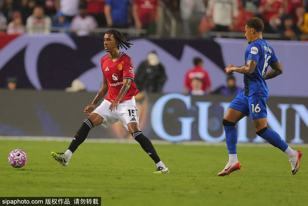 皇冠信用網登3代理_曼联主帅阿莫林慧眼识珠:19岁小将威廉姆斯一战成名