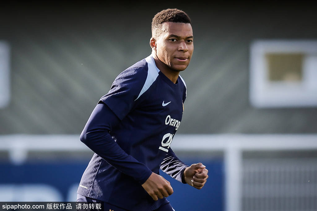 圣彼得堡泽尼特vs诺夫哥罗德_观战台:德西法葡冲击世预赛开门红 英格兰力争四连胜