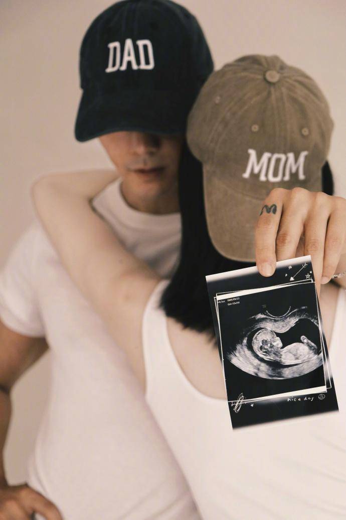 皇冠信用网代理注册_陈伟霆官宣生子皇冠信用网代理注册，王晶：他花了很长时间才红的