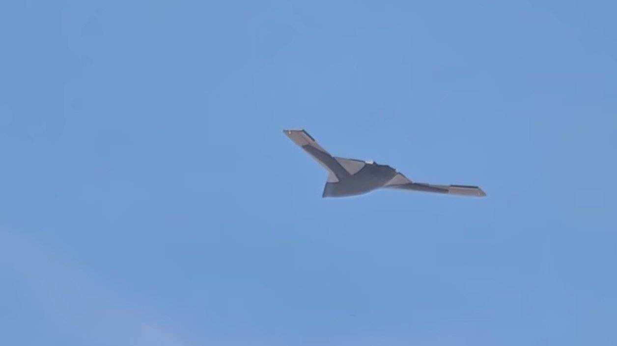 皇冠信用盘庄家_外媒关注皇冠信用盘庄家我国巨大飞翼构型无人机试飞