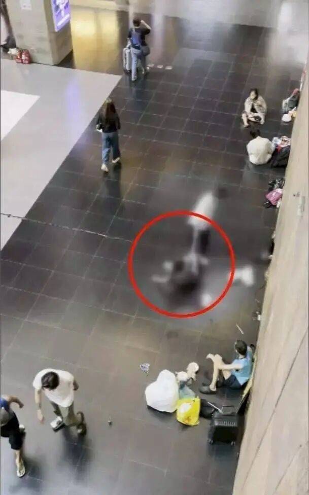 怎么申请皇冠信用网代理_通缉犯在台北车站性侵香港女游客怎么申请皇冠信用网代理，在侦查中翻供