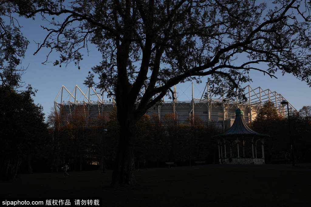 皇冠信用网代理申请_曼联平降级区森林：误判引发争议皇冠信用网代理申请，3连胜梦碎