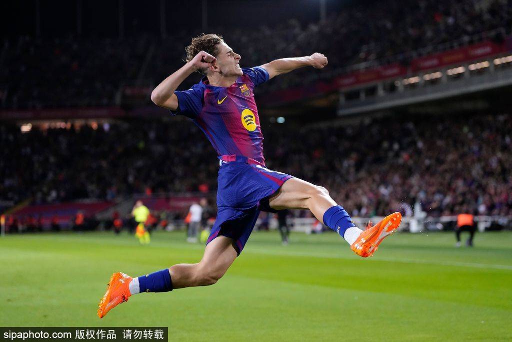 皇冠会员如何申请_西甲-亚马尔破门拉什福德建功 巴萨3-1埃尔切仍落后5分