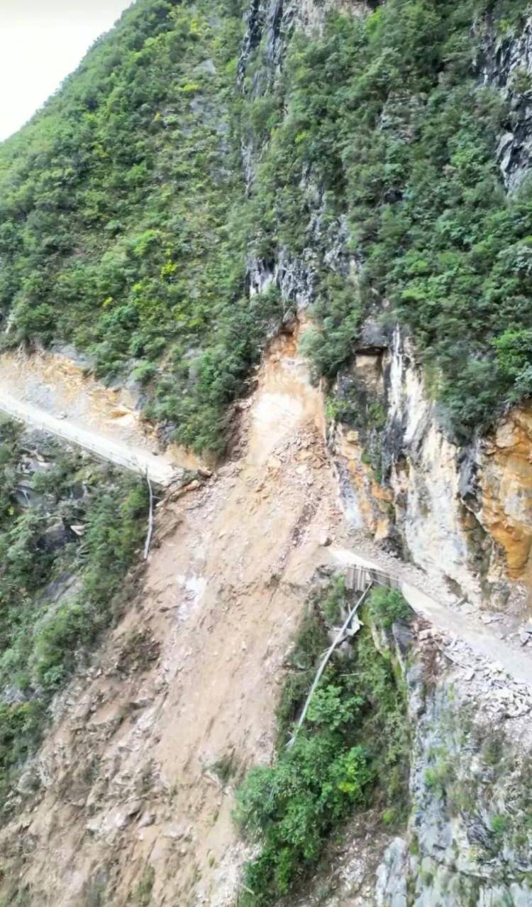 利斯菲体育会PE vS 尤文都德RS_重庆网红“挂壁公路”垮塌利斯菲体育会PE vS 尤文都德RS，附近村民外出绕行已半月盼修复，当地：已完成排危，正在修