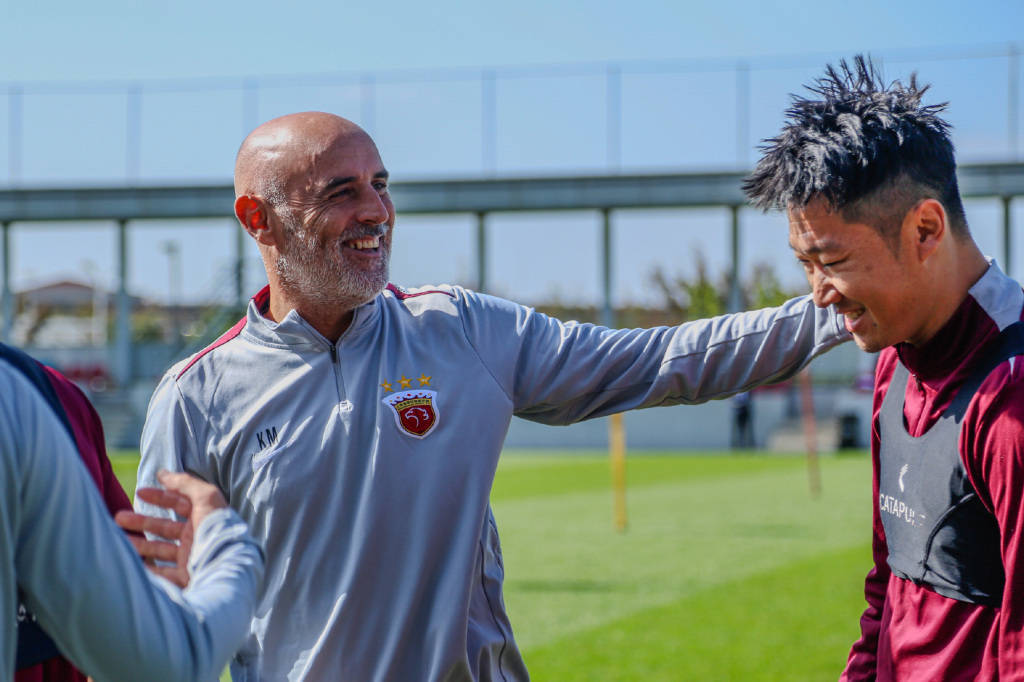 皇冠信用網出租_中超大结局！上海海港实现三连冠皇冠信用網出租，梅州客家和长春亚泰降级