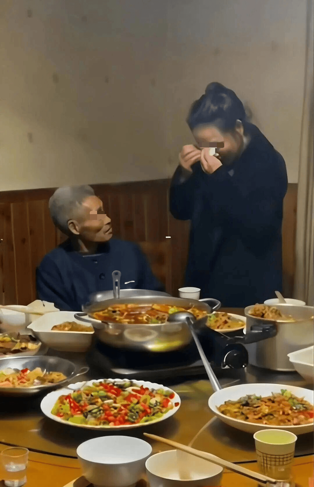 皇冠信用盘登1
_男子一次性收到11年工资38万元皇冠信用盘登1
,老板曾辩称“路遇乞讨好心收留,属自愿劳动”