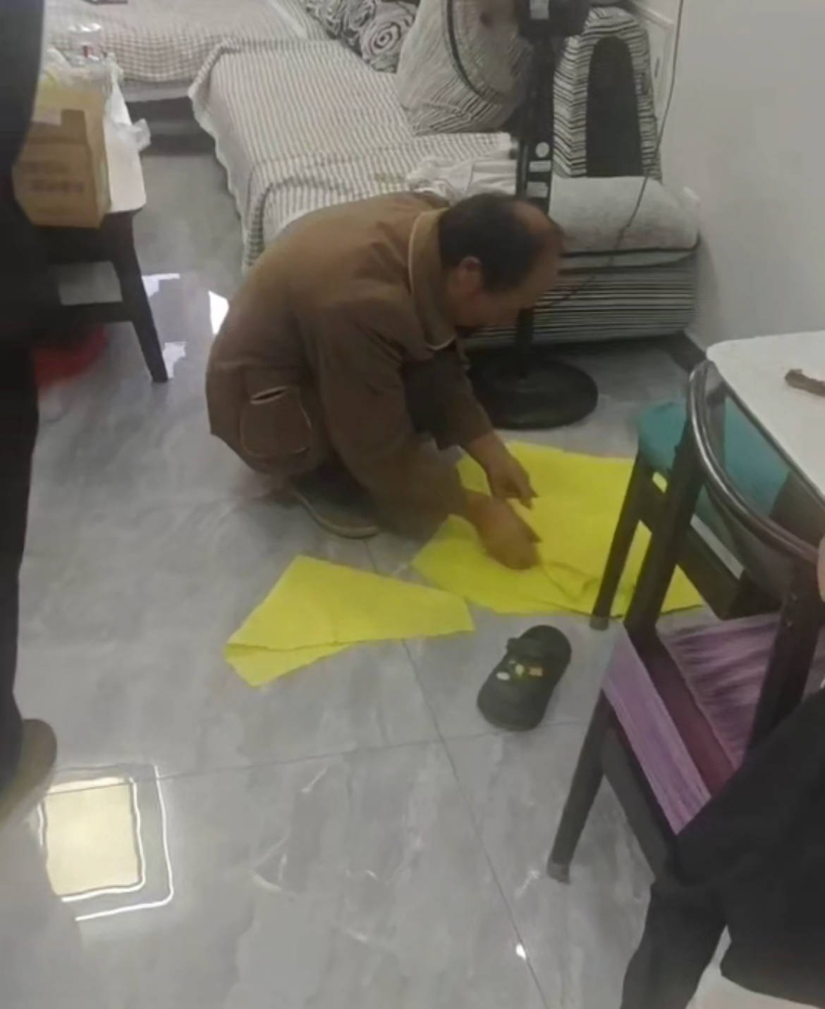 皇冠信用网代理_疑因离婚多年的前妻订婚皇冠信用网代理，临沂一男子上门将其杀害，死者家属：检方已提起公诉