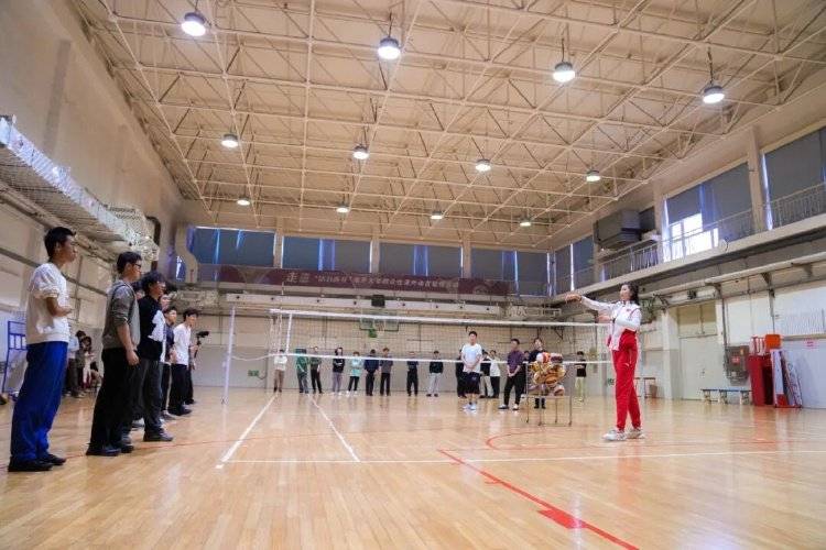 皇冠信用网怎么开账号_奥运冠军、前中国女排队长袁心玥皇冠信用网怎么开账号，入职南开大学