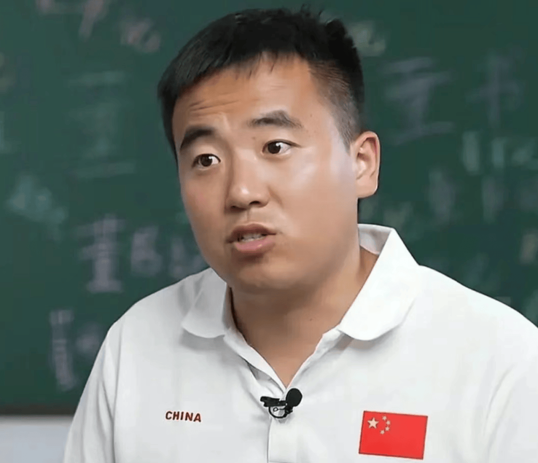 皇冠信用网最新地址_“蹭饭书记”卸任皇冠信用网最新地址，村民都哭了……