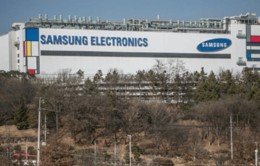 世界杯皇冠代理平台_毫无征兆世界杯皇冠代理平台,中国92台起重机被查,特朗普豪赌开始?中方早已看破