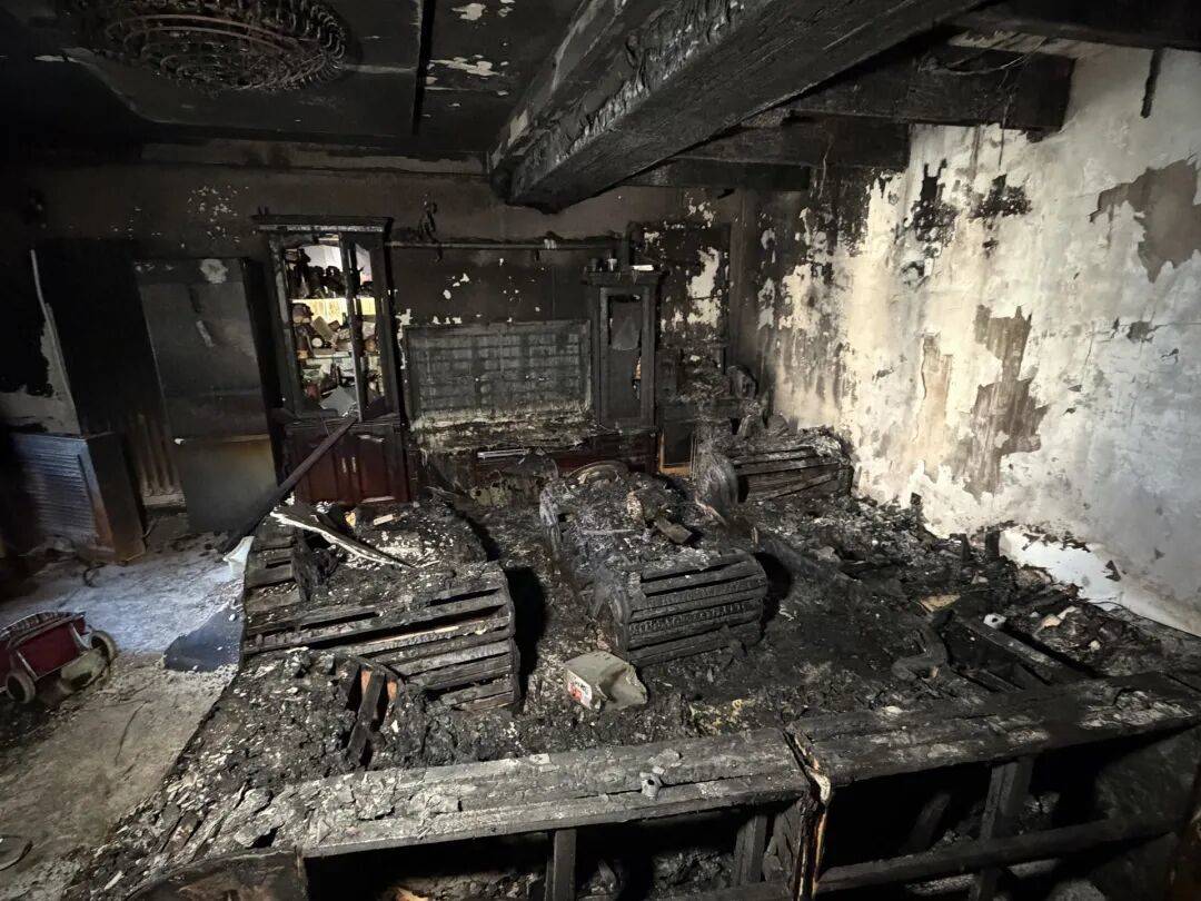 皇冠信用网申请_北京一小区21层发生火灾！同一户内相邻房间皇冠信用网申请，有人昏迷有人毫发无伤