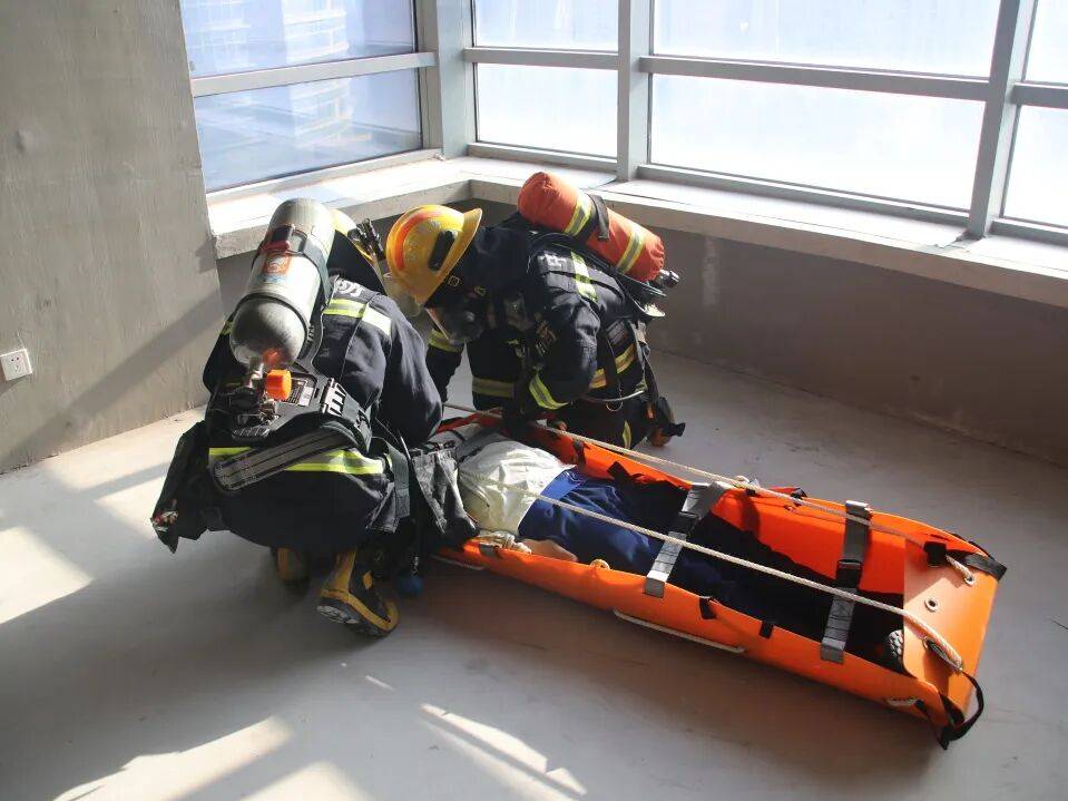 皇冠app_【高层建筑专项整治】大连市金普新区持续开展高层建筑隐患排查整治行动