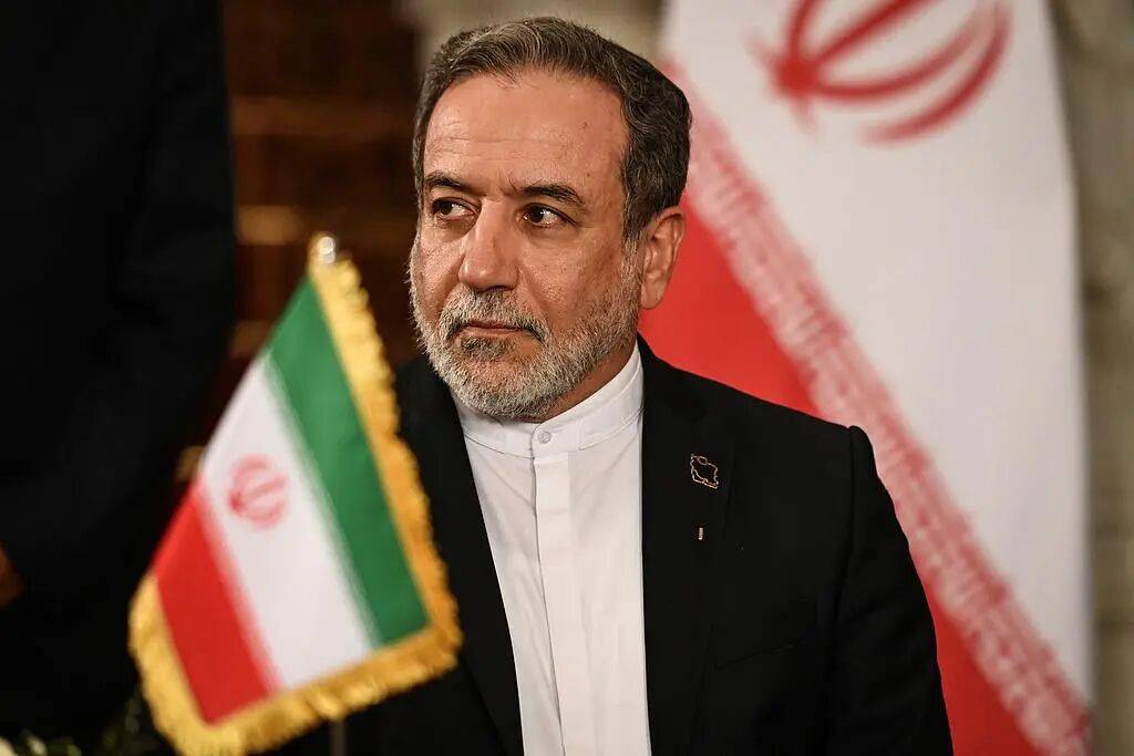 皇冠登3注册
_伊朗外长:伊朗掌握许多材料皇冠登3注册
,可证明美国和以色列介入了伊朗国内的“恐怖活动”