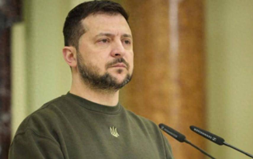 皇冠mos022_第18次续命皇冠mos022，乌克兰最高拉达批准，泽连斯基还要接着当总统，战时状态又延长90天